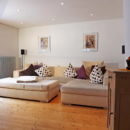 Doess By Interhome *